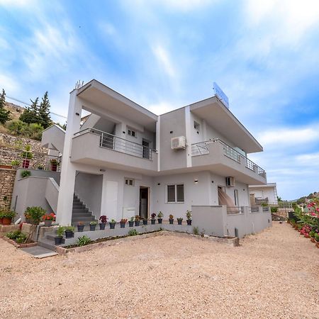 Villa Kale Sarandë エクステリア 写真
