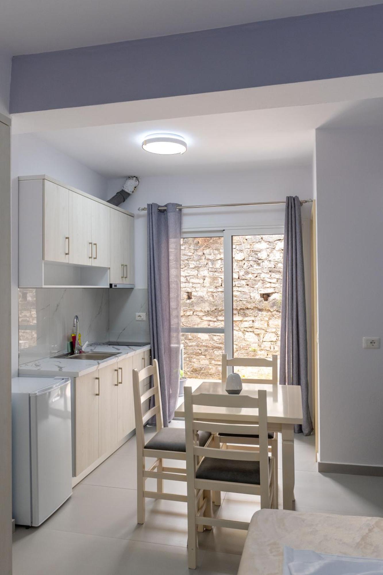 Villa Kale Sarandë エクステリア 写真