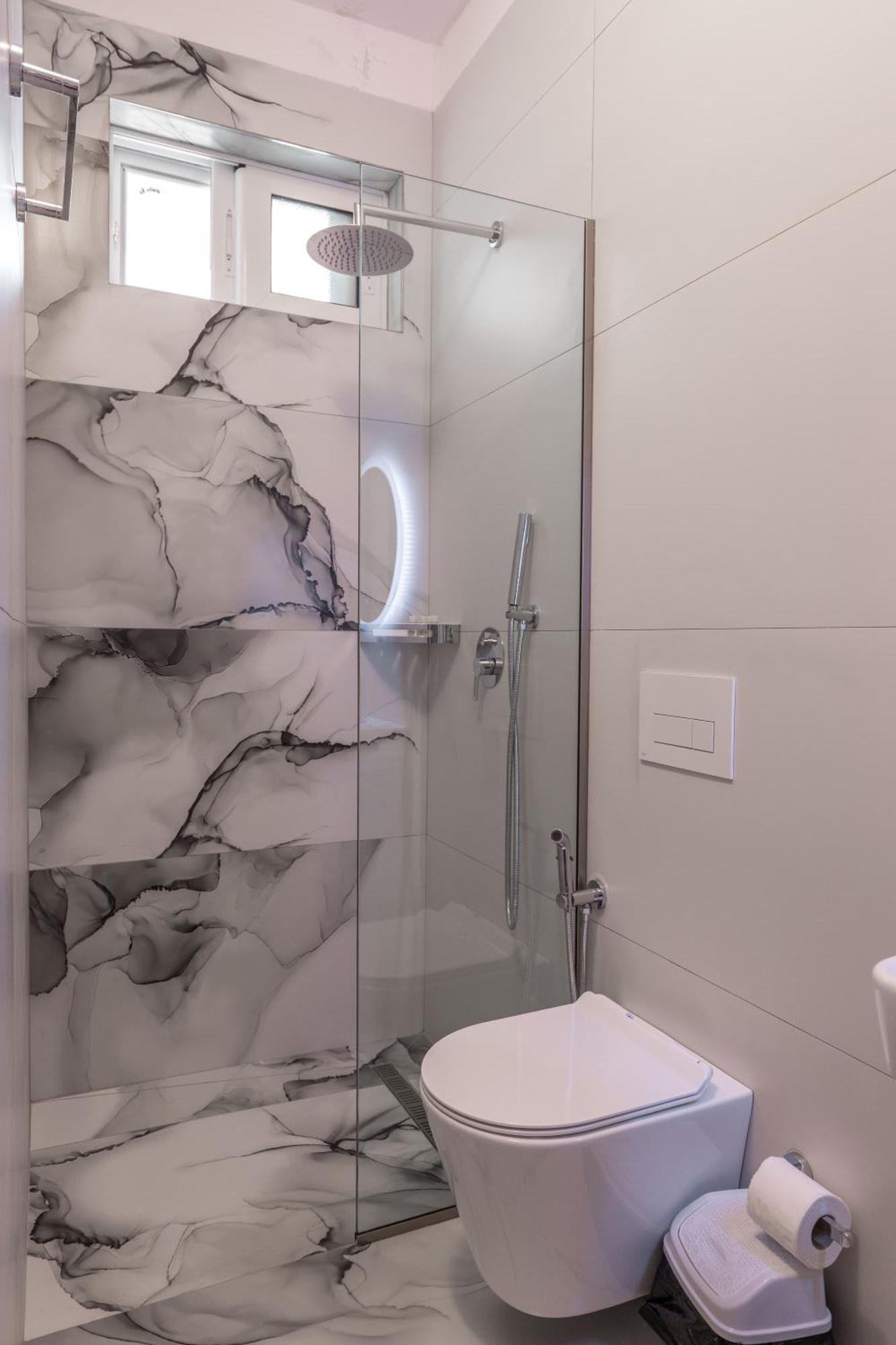 Villa Kale Sarandë エクステリア 写真